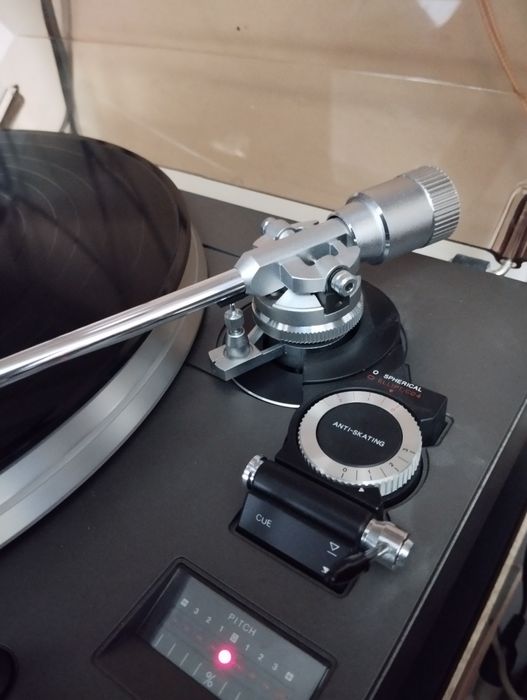 Piękny gramofon Philips 877