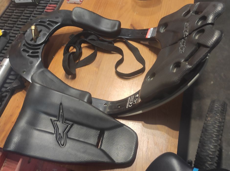 Protecção pescoço enduro alpinestars