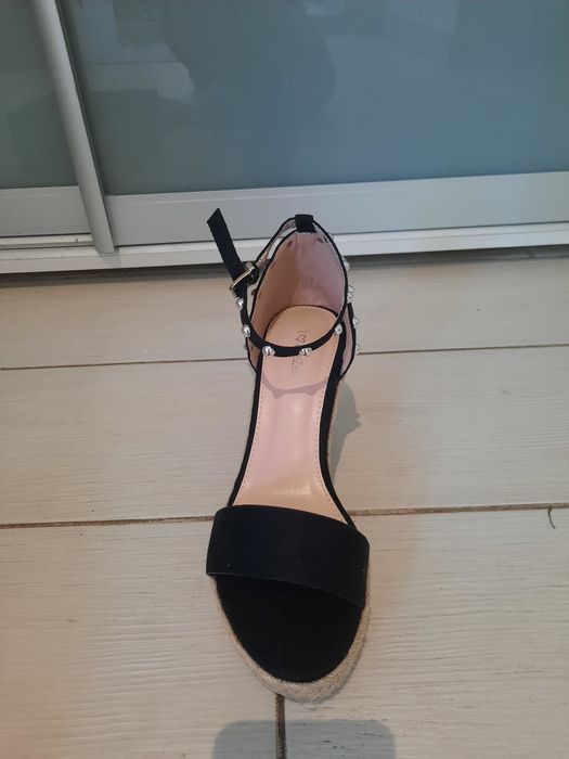 Босоножки 38 размера