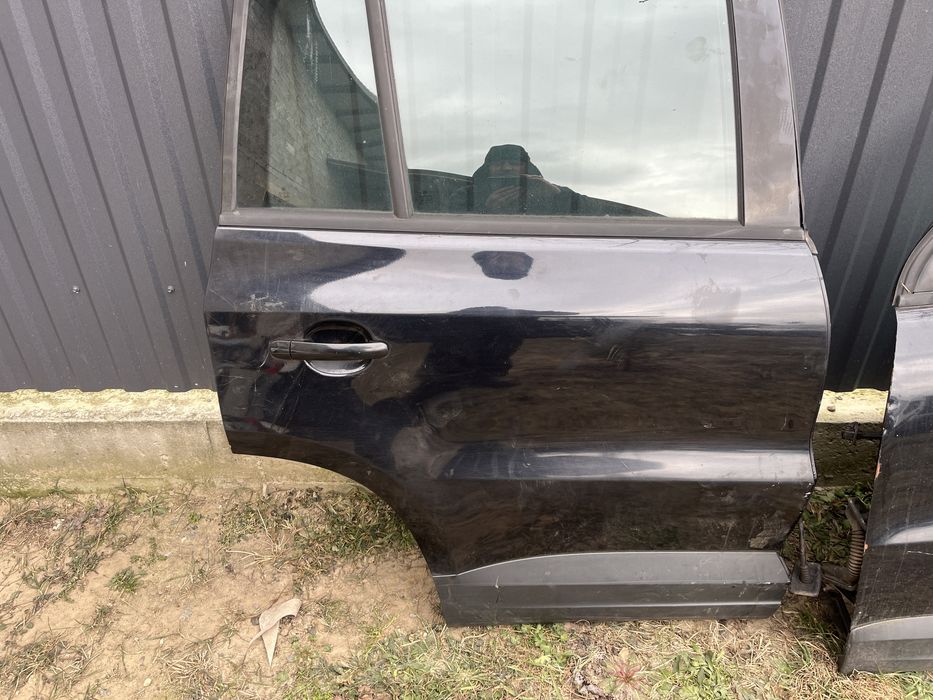 Двері vw tiguan I Тігуан 1 08-16 роки