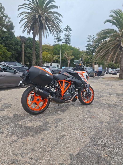 KTM 1290 super duke GT