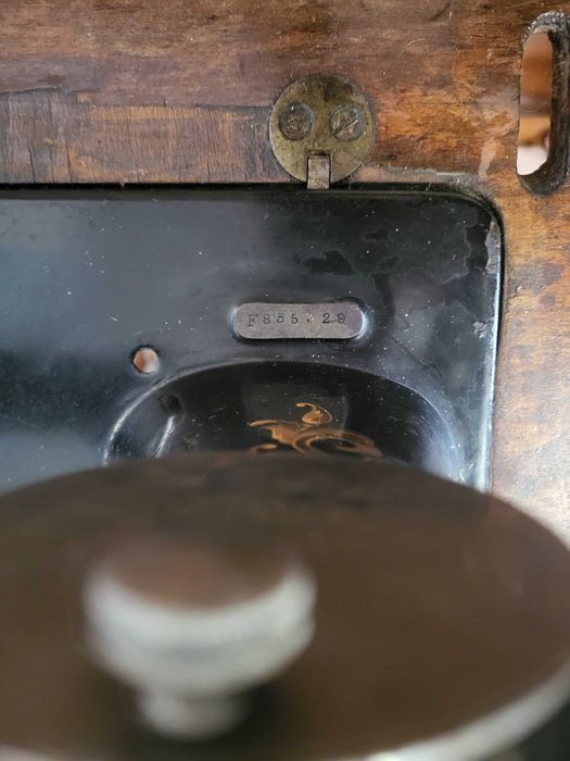 Singer швейна машинка