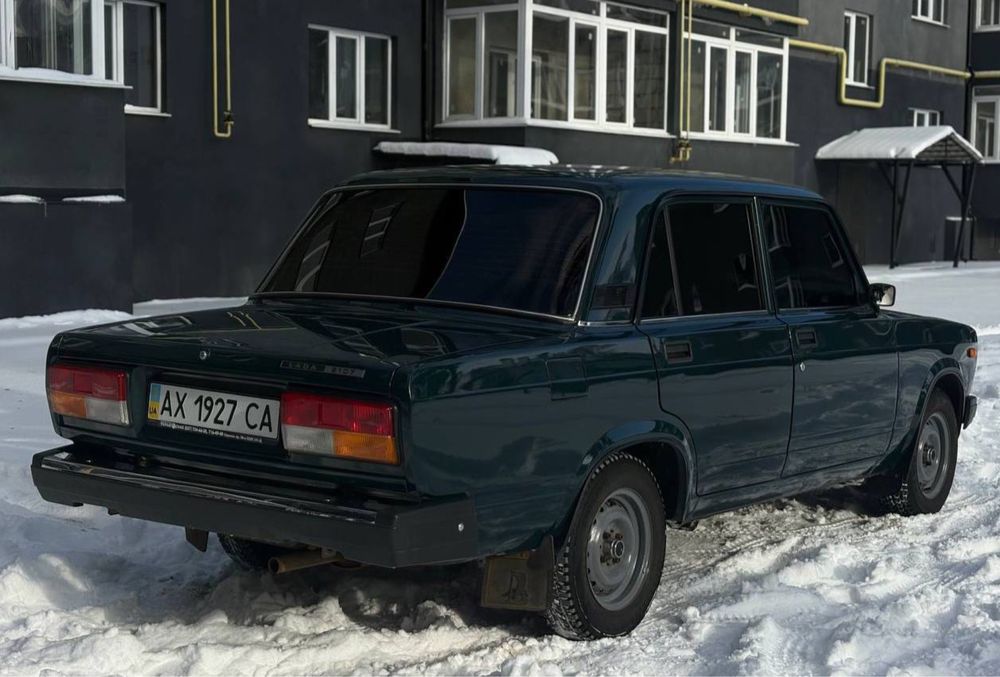 Автомобіль ваз 2107