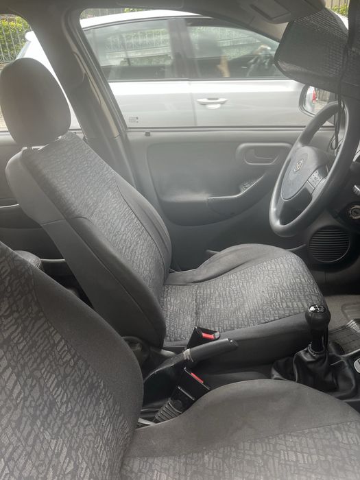 Opel corsa C 5 portas 1.0 gasolina