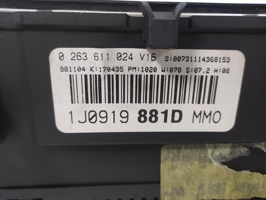 QUADRANTE VOLKSWAGEN BORA 1999 -1J0919881D
