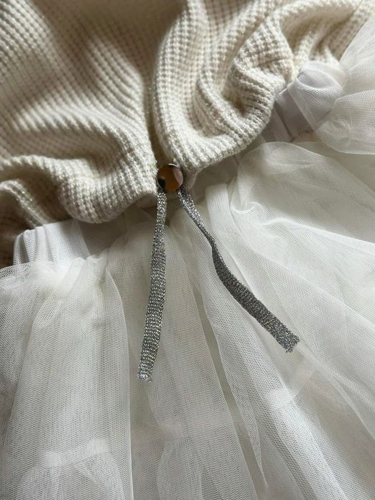 Nowy sweter ze złotą nitką oh bella 104