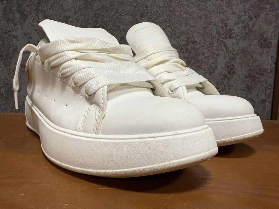 Стильні кросівки-кеди під штани та спідницю