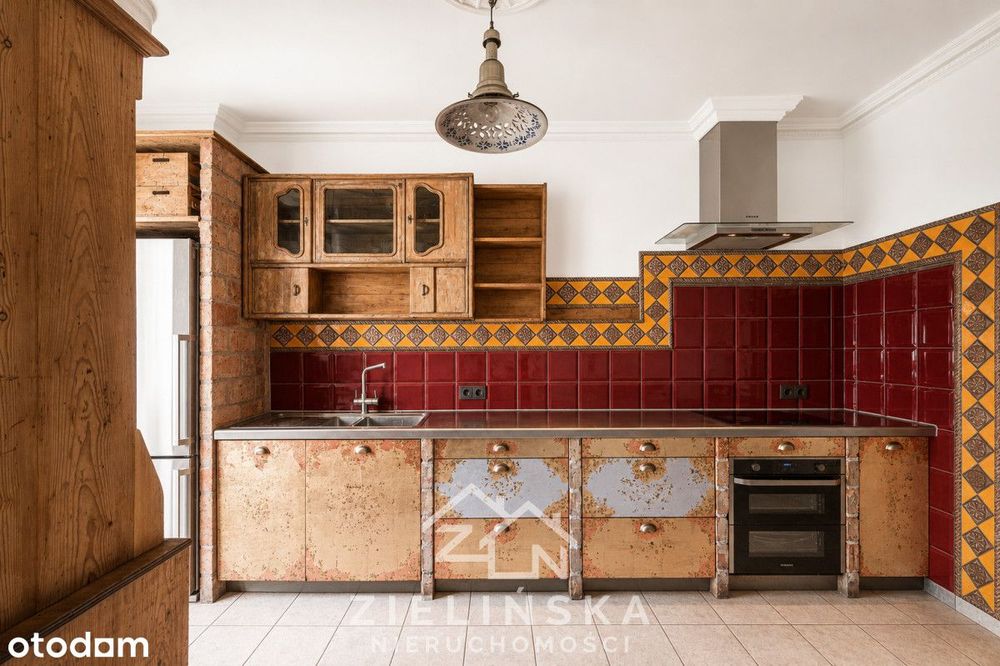 Klimatyczny dom w Orłowie | 194 m²|2 wejścia