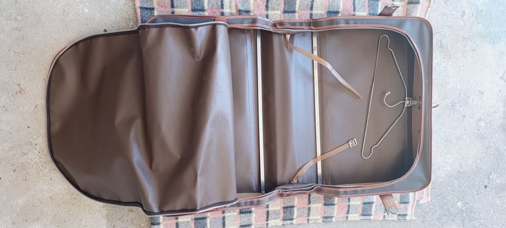 Mala de viagem para fatos