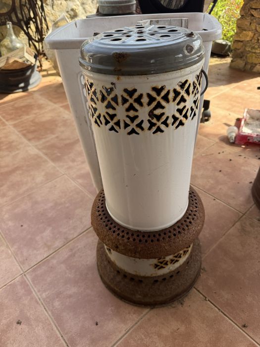 Vintage Oil Heater / Stove