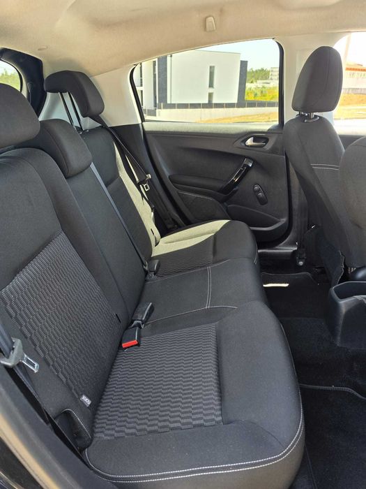 Peugeot 208 Style 1.2i de 2017