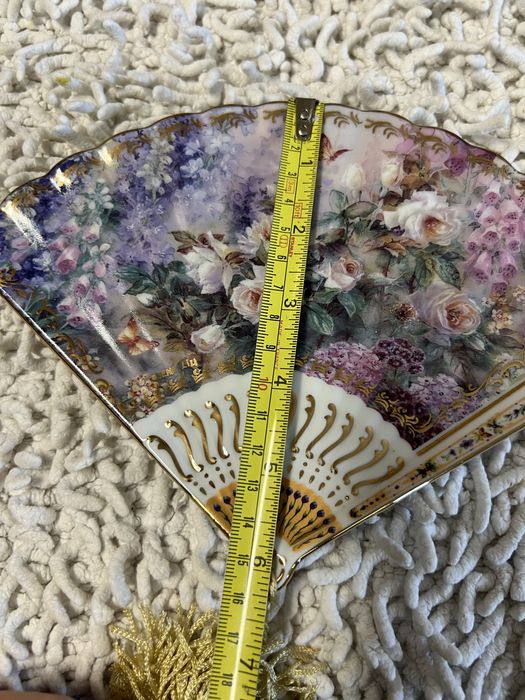 Porcelanowe talerze wachlarze