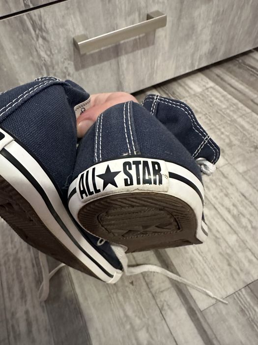 Продам кеди Converse