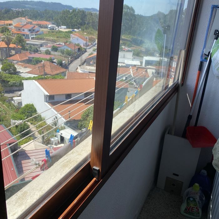 Vendo Janelas / Mais informação através de mensagem
