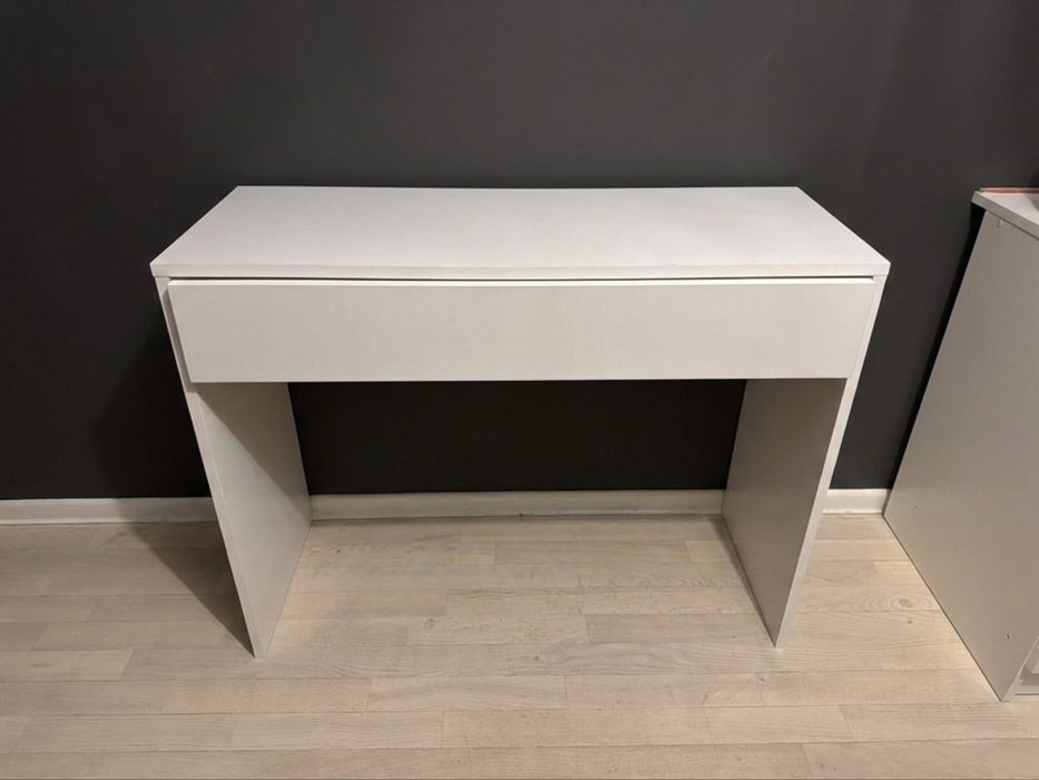 Toaletka w dobrym stanie