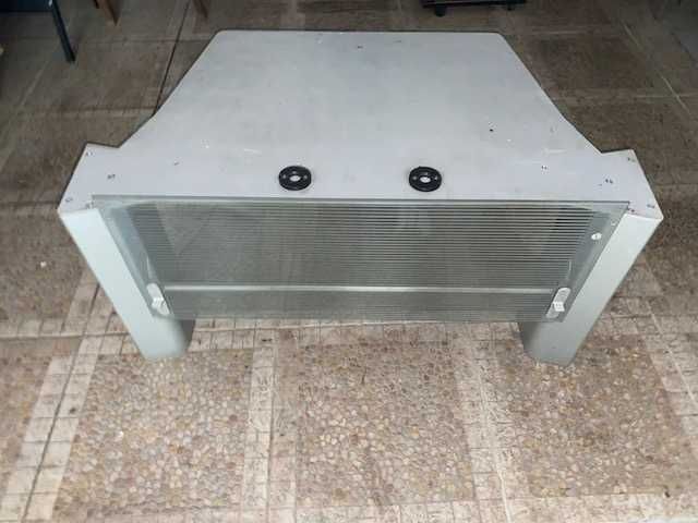 Mesa TV Sony (grande) "bose"