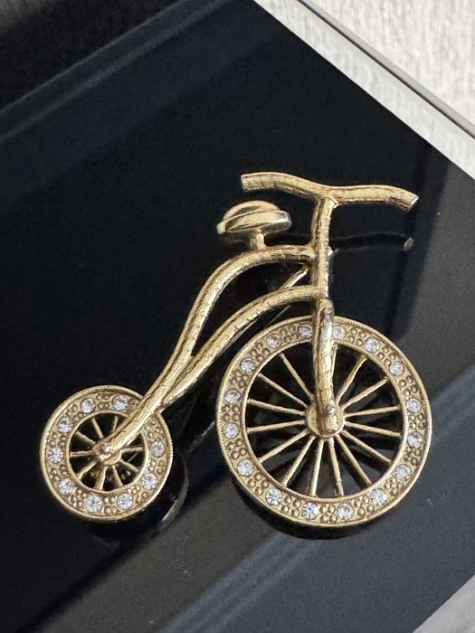 Стильна брошка, брошка зі стразами у вигляді велосипеда