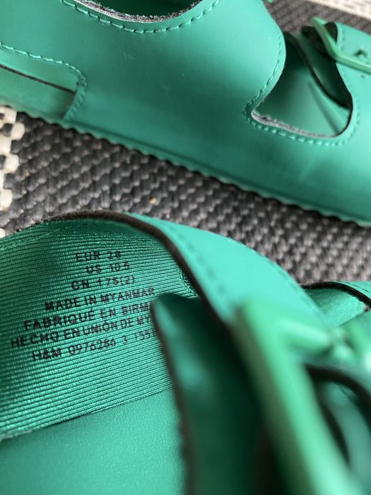 Босоніжки сандалі h&m р.28 уст.16,7 см босоножки