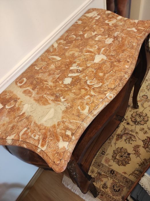 Comodas antigas estilo francês