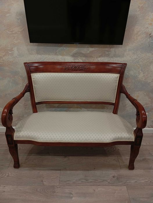 Диванчик- банкеткп