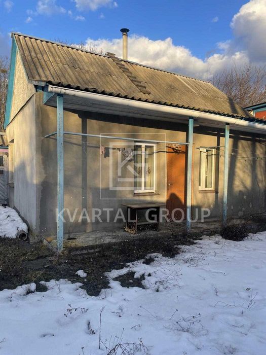 Продам будинок з газом в місті. СЕРТИФІКАТ ТАК  , 12 соток землі.
