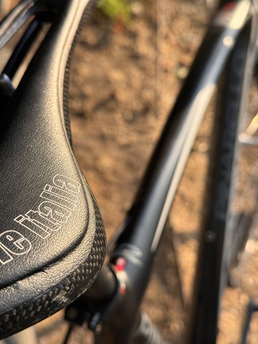 Pinarello Paris de estrada, full carbon c/ Dura Ace