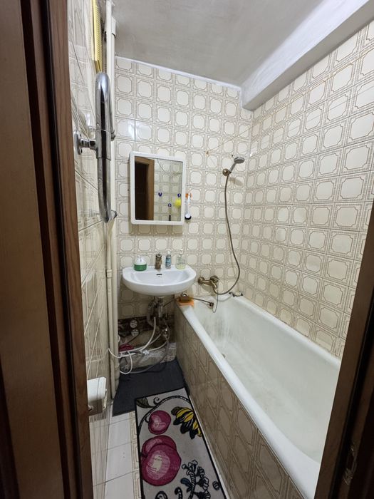 Чернігівська  2-к Лісовий проспект 6