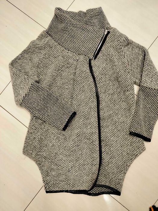 Kardigan sweter z wełną