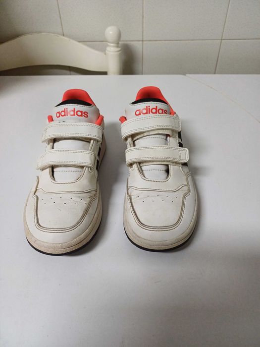 Ténis ADIDAS brancos Nº34