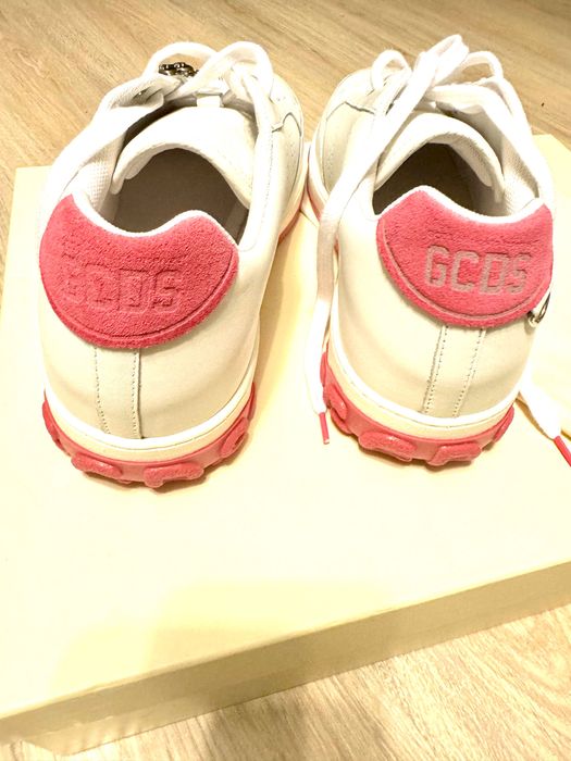 Sneakersy GCDS 42