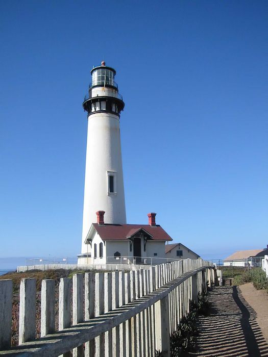 Wi-Fi+Touch screen! Canon IXUS 240 HS - Цифровий фотоапарат