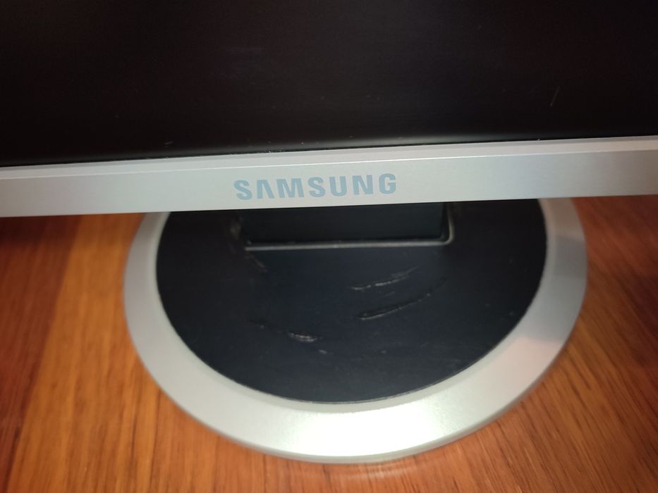 Монітор 19" Samsung 940NW