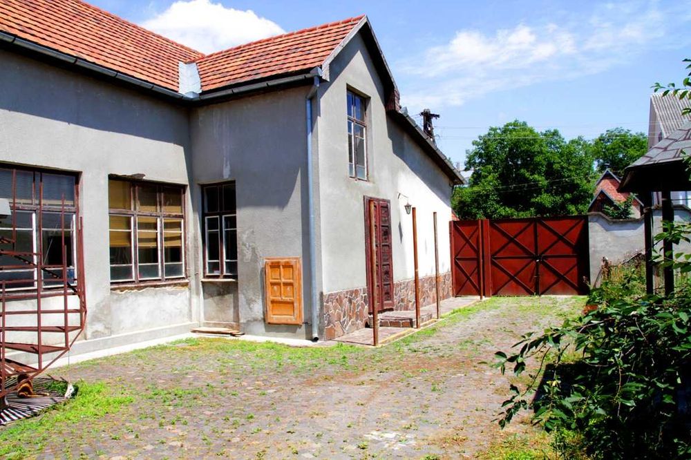 Будинок 390 м², місто Берегове, Закарпатті Під міні-готель або 2 сім’ї