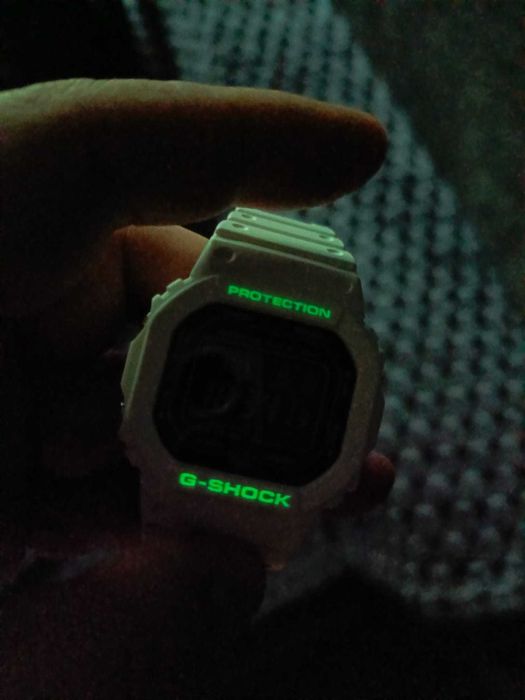 Casio G-SHOCK DW-5600SF-7ER Bluetooth - stan BDB!