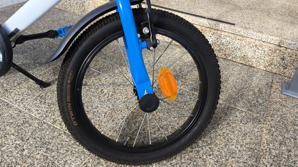 Bicicleta criança roda 16, como nova!