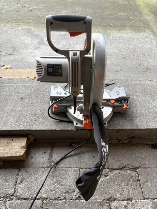 Piła Ukośna Vulcan Concept VU1400