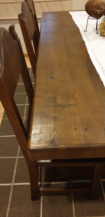 Móveis em Castanho Velho