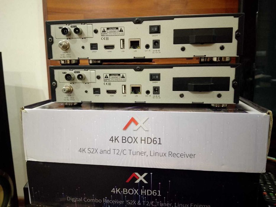 Супутниковий тюнер на ENIGMA2 AX 4K-BOX HD61 COMBO