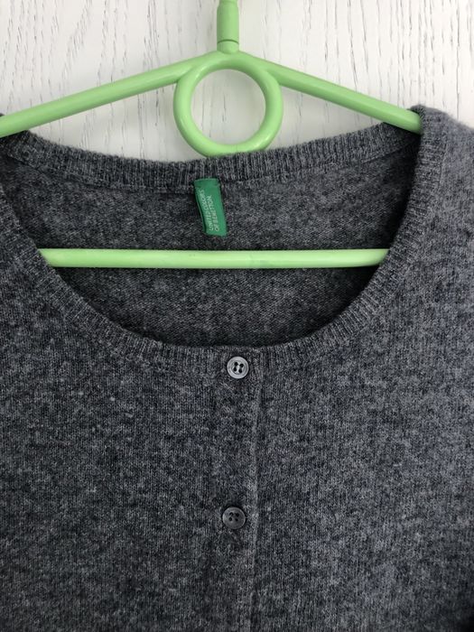 Szary welniany swetrek kardigan uniwersalny w bdb stanie benetton ciep