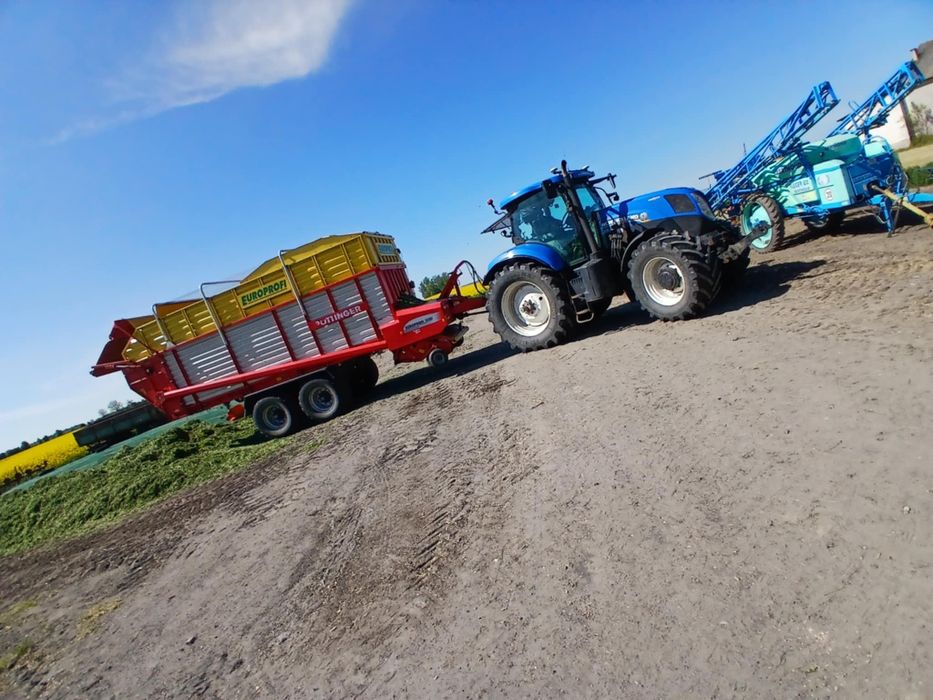 Zbiór traw przyczepą samozbierającą