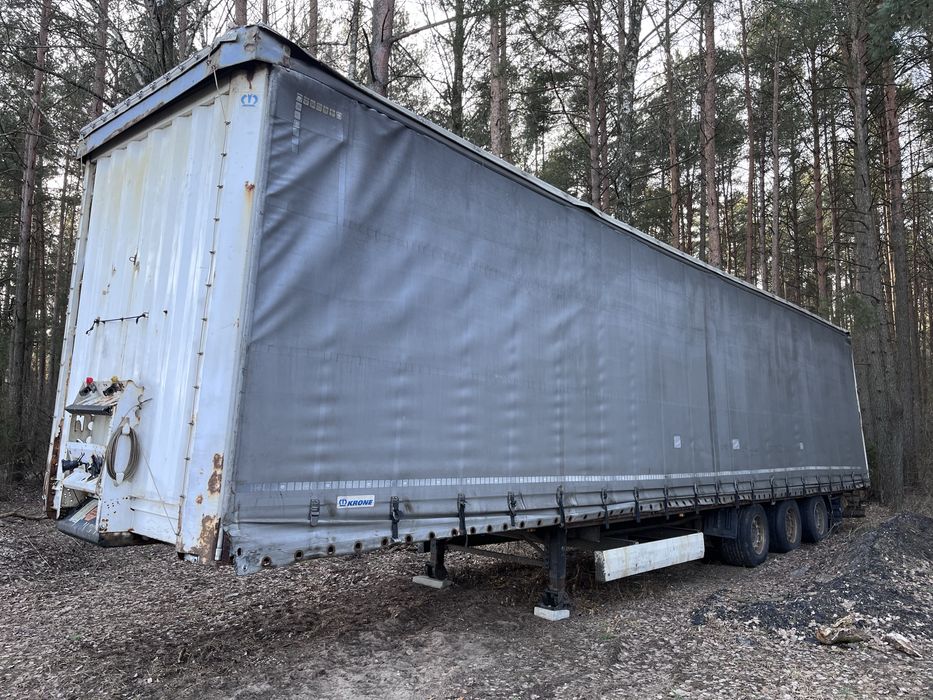 Naczepa firanka na magazyn