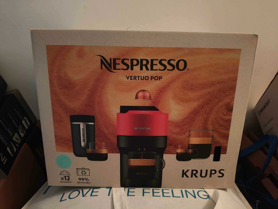 Máquina Nespresso Vertuo em Excelente Estado