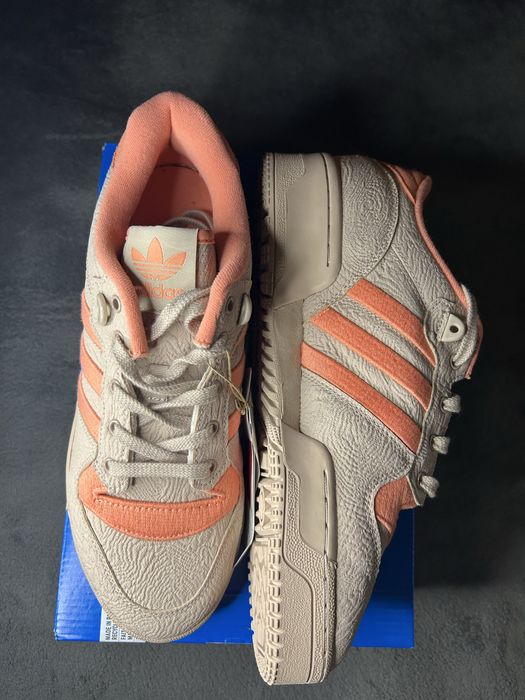 Adidas Rivalry Low TR