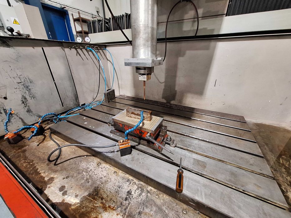 Cleancut EDM 650 CNC Electro Erosão