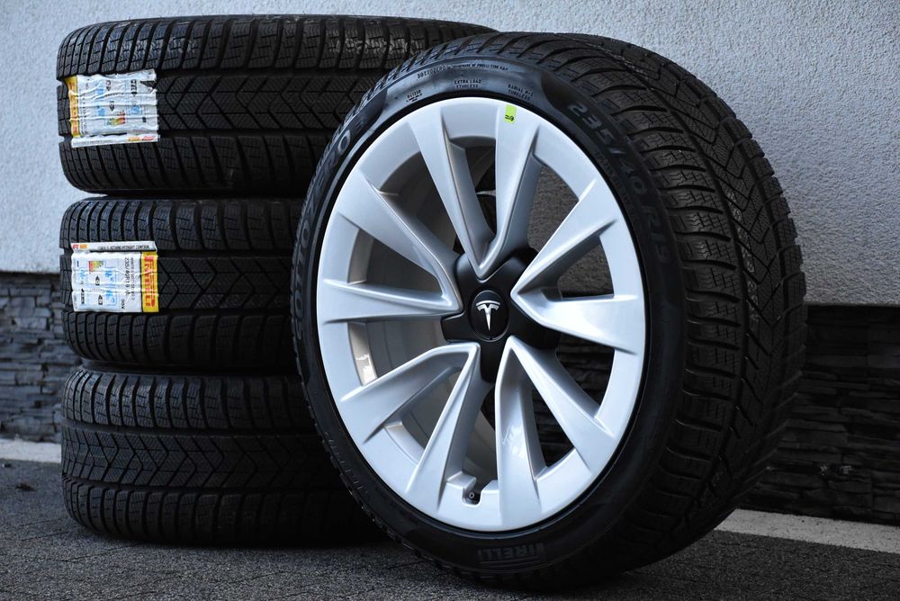 Koła Zimowe Tesla Model 3 19" 8,5 ET 40 2024 Nowe Pirelli Sottozero 3