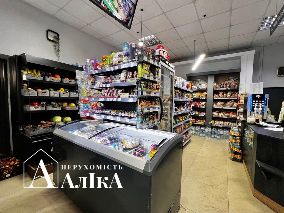 Продам фасадне приміщення