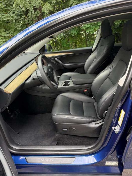 Tesla Model Y 2023 Dual Motor
