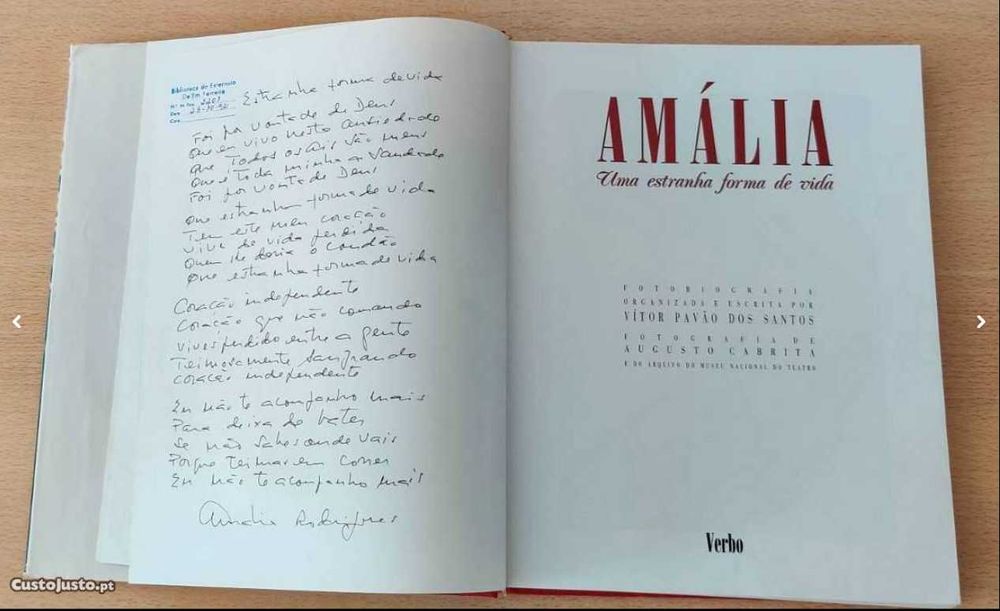 Amália - Uma estranha forma de vida