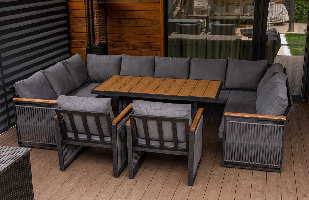 Комплект меблів заплетений для тераси від виробника. Садові меблі