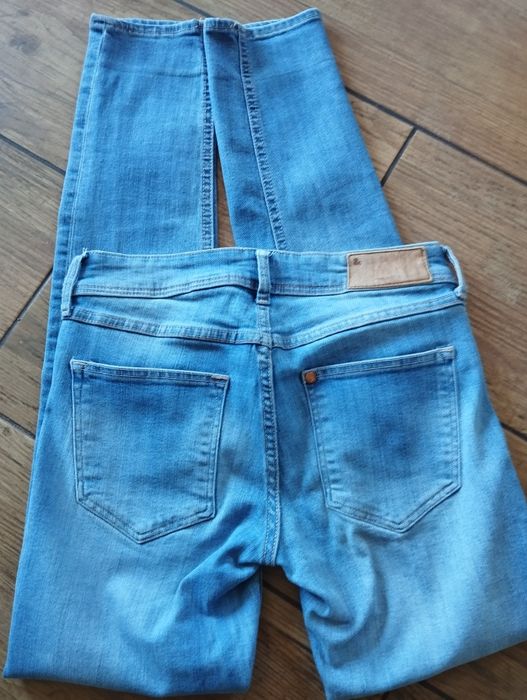 Jasnoniebieskie jeansy 25 h&m